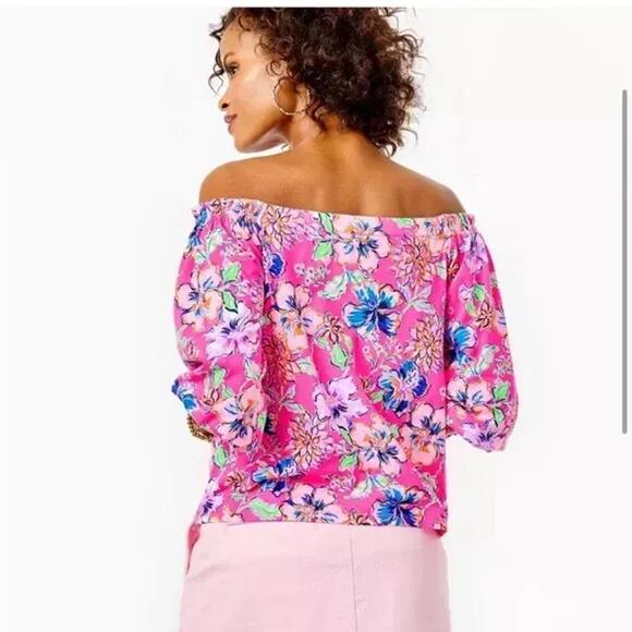 NWOT Lilly Pulitzer Lessa Top - MSPR $78 - Size Small - Picture 3 of 3